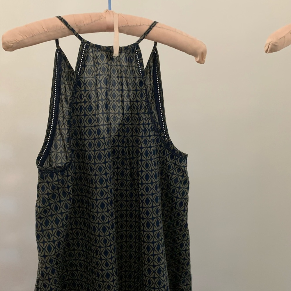 Like New Banana Republic Sleeveless Top